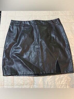 Lulu's Black Faux Leather Mini Skirt with Small Front Slit NWT